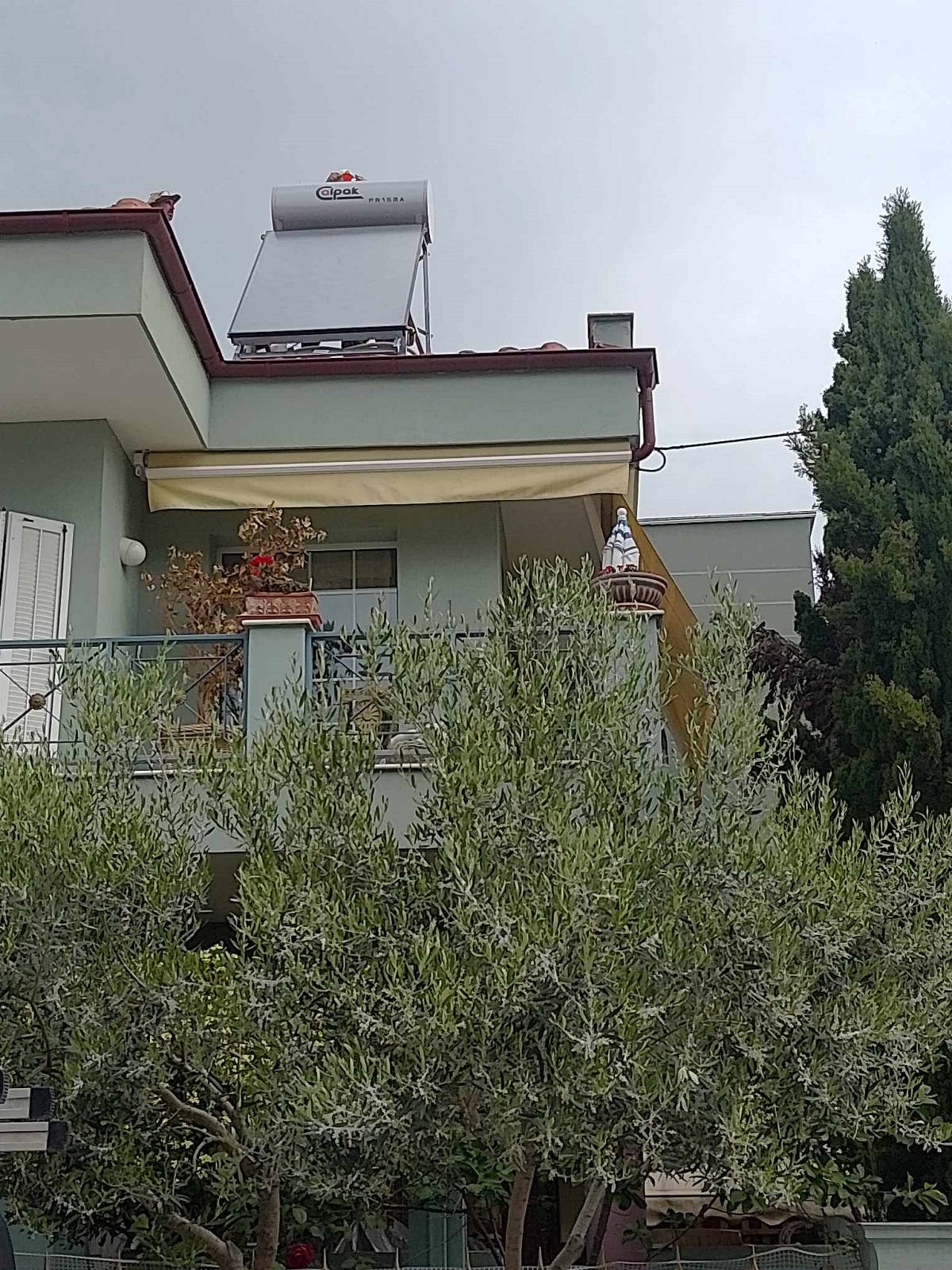 Ηλιακός θερμοσίφωνας στέγης CALPAK PRISMA - Δράμα