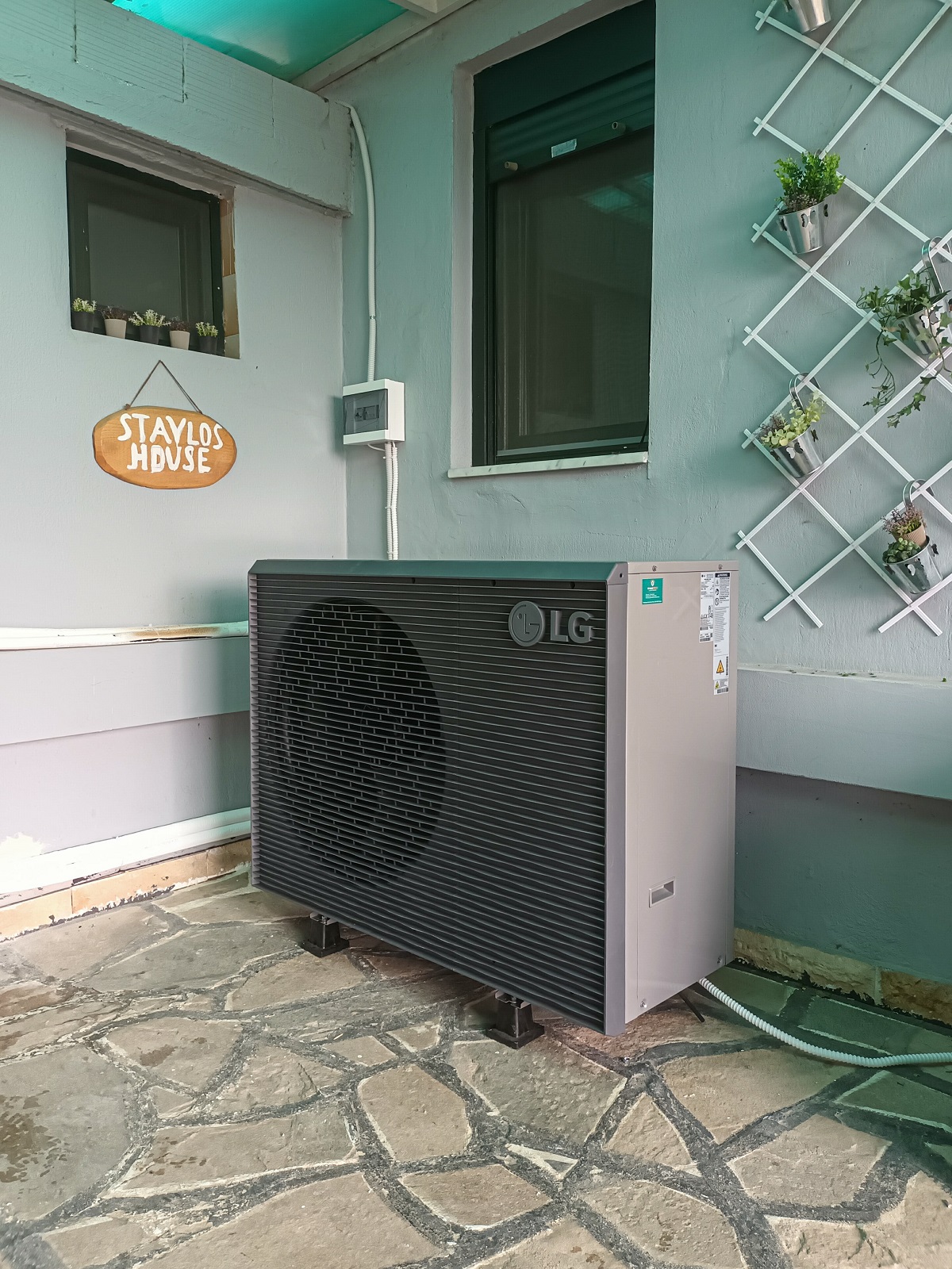 Αντλία Θερμότητας LG 9KW - ΜΑΥΡΟΛΕΥΚΗ-ΔΡΑΜΑ