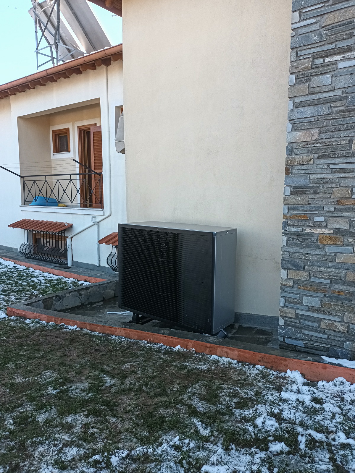 Αντλία θερμότητας Daikin Split (Epra18-Etbx16) - ΔΡΑΜΑ